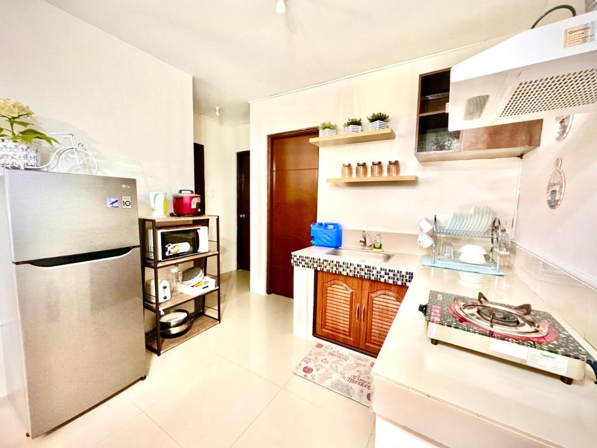 Fully Furnished Apartment With Netflix And Wifi Batangas Eksteriør bilde