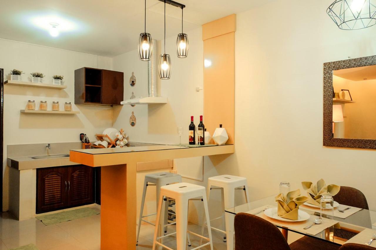 Fully Furnished Apartment With Netflix And Wifi Batangas Eksteriør bilde